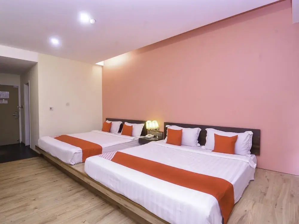 Superior Double room (full double bed)