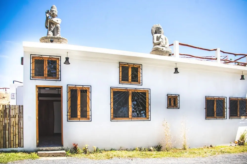 Buddha Roc Beach Resort