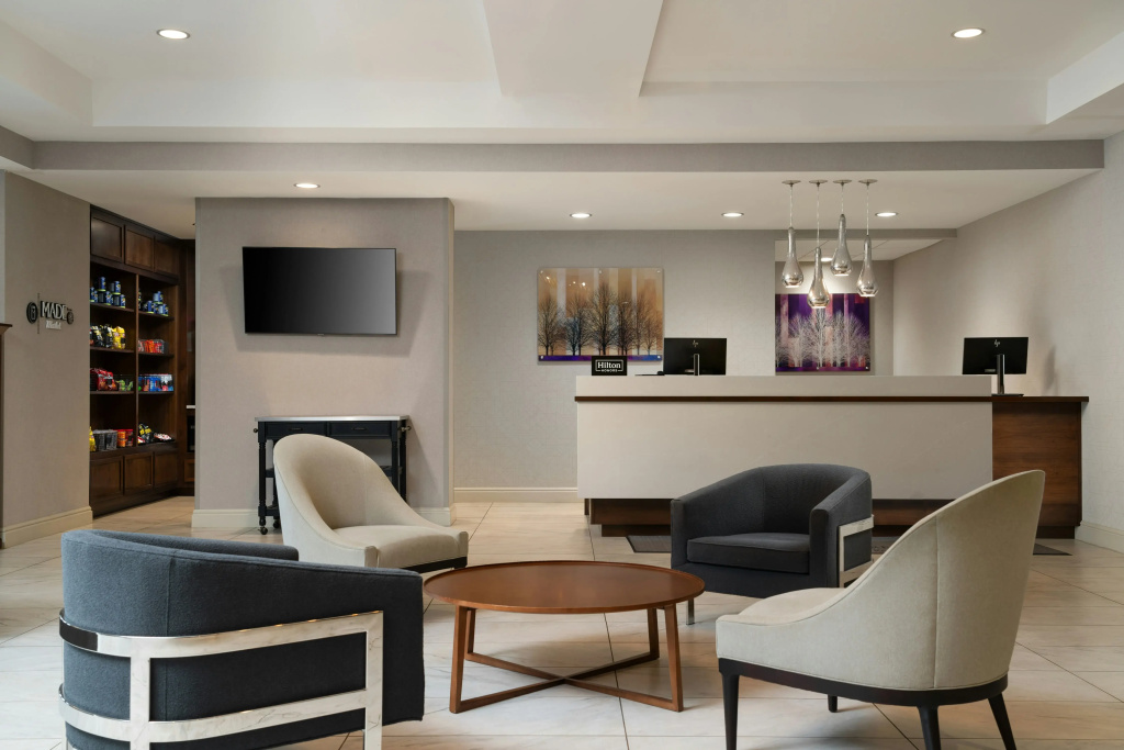 DoubleTree by Hilton Pittsburgh Airport - Général