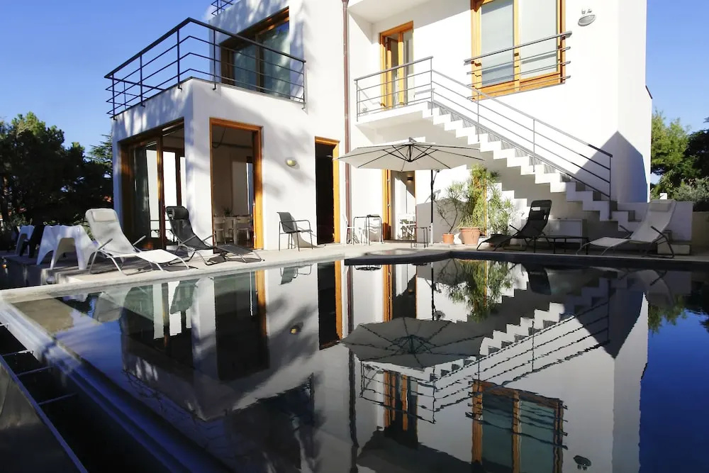 Sicily 2 - 3 - 4 Person With Pool