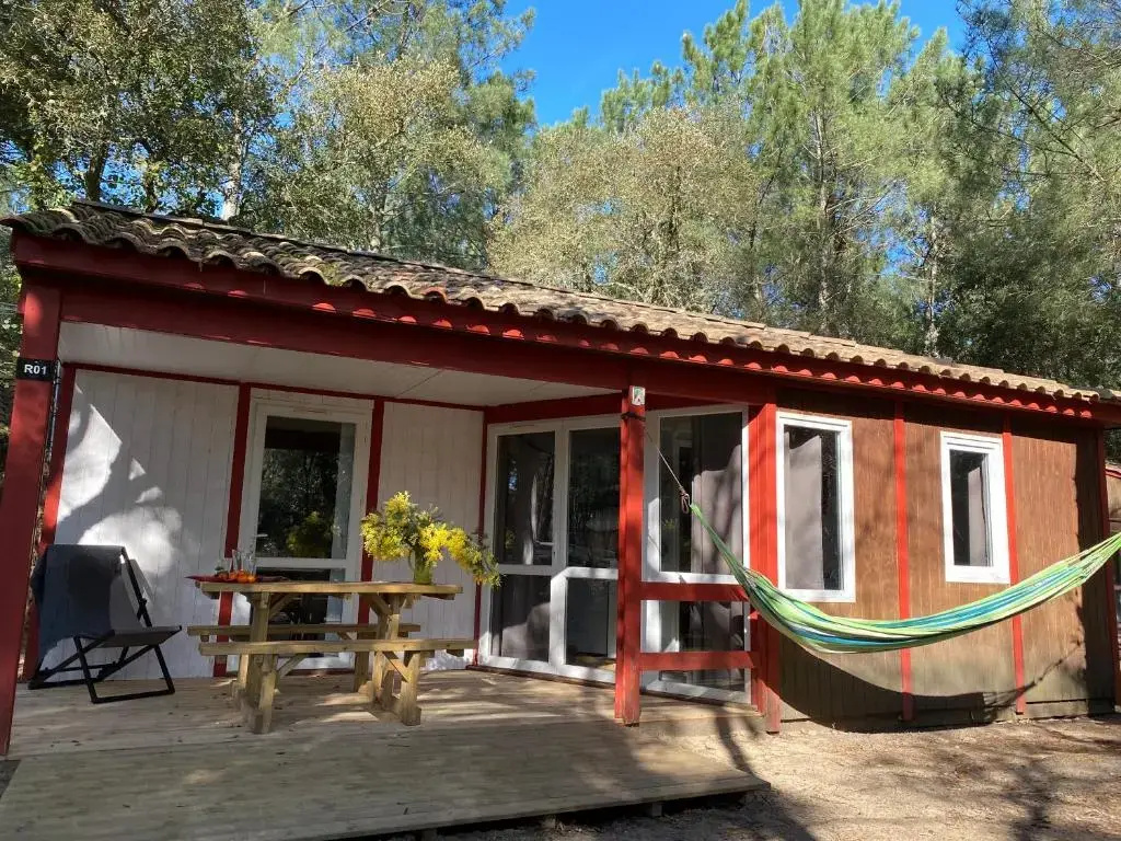 Superior Chalet with land view