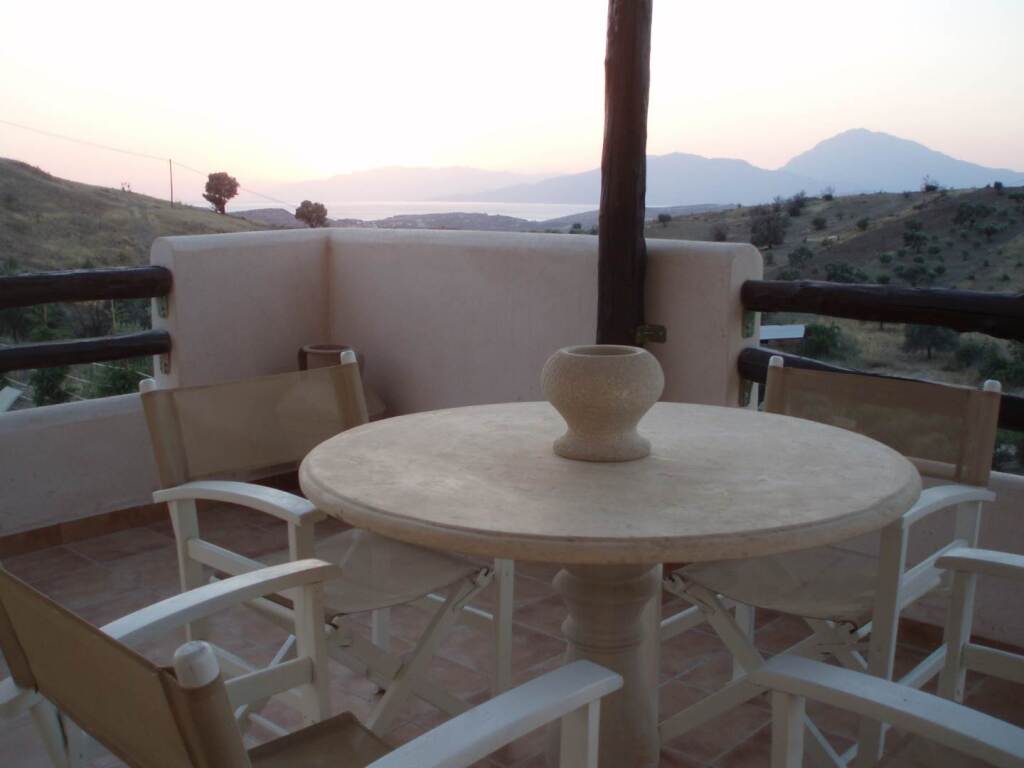 Listaros Country Villas 4 *