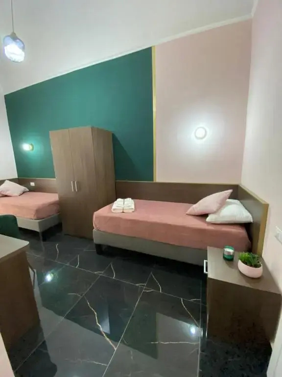 Standard Double room with balcony (twin beds)