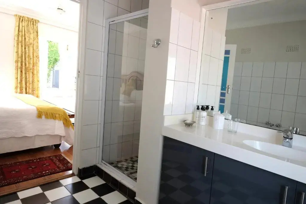 Standard Double room with pool view (full double bed)