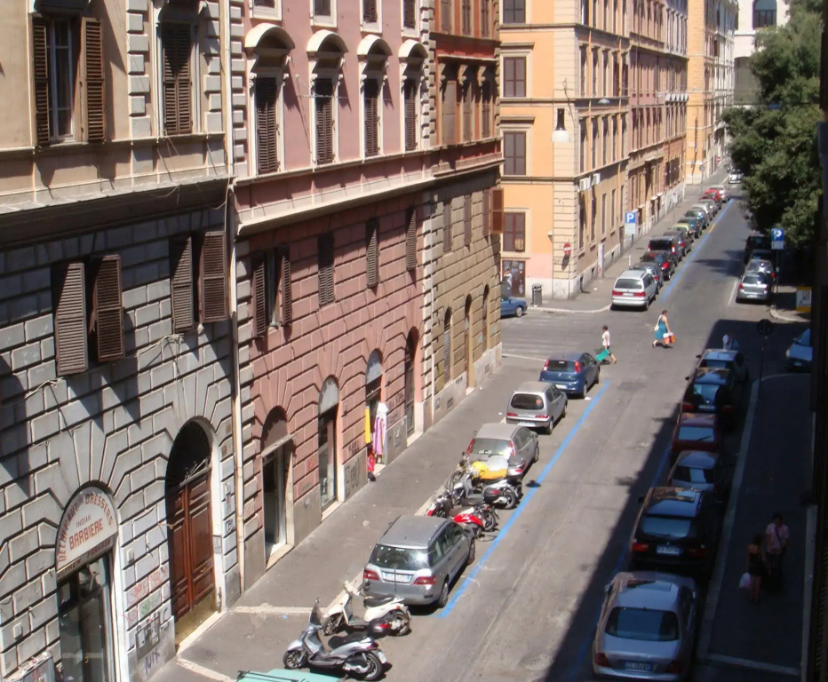 Alessandro Downtown Hostel