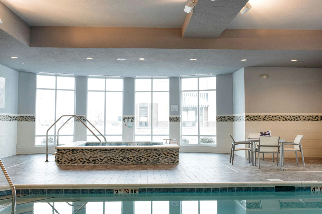Holiday Inn Hotel & Suites Davenport by IHG - Général