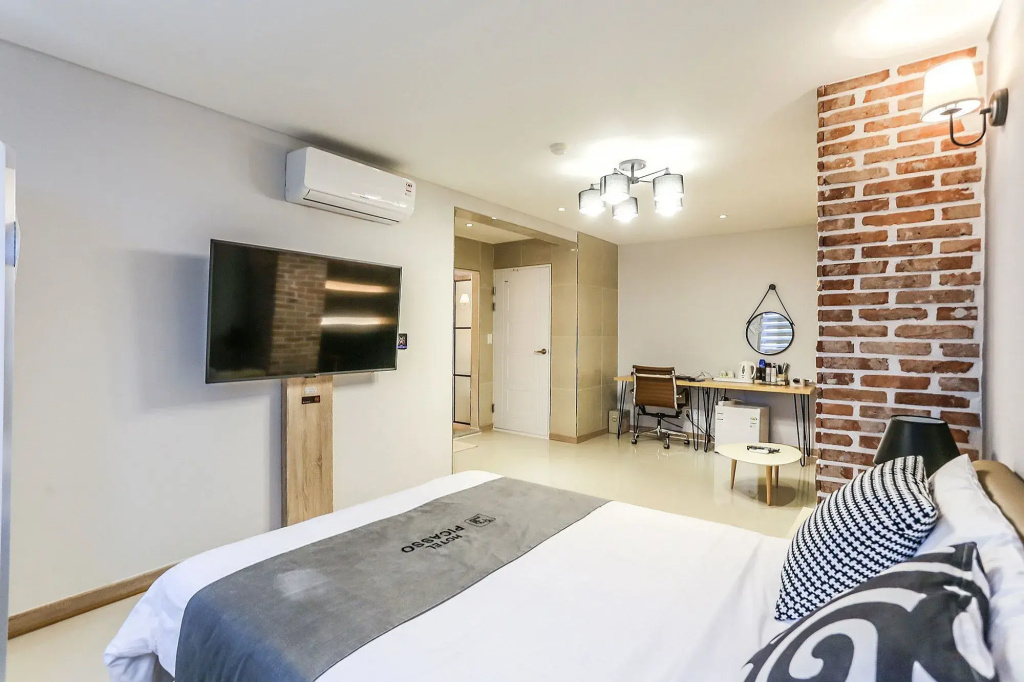 Picasso Hotel