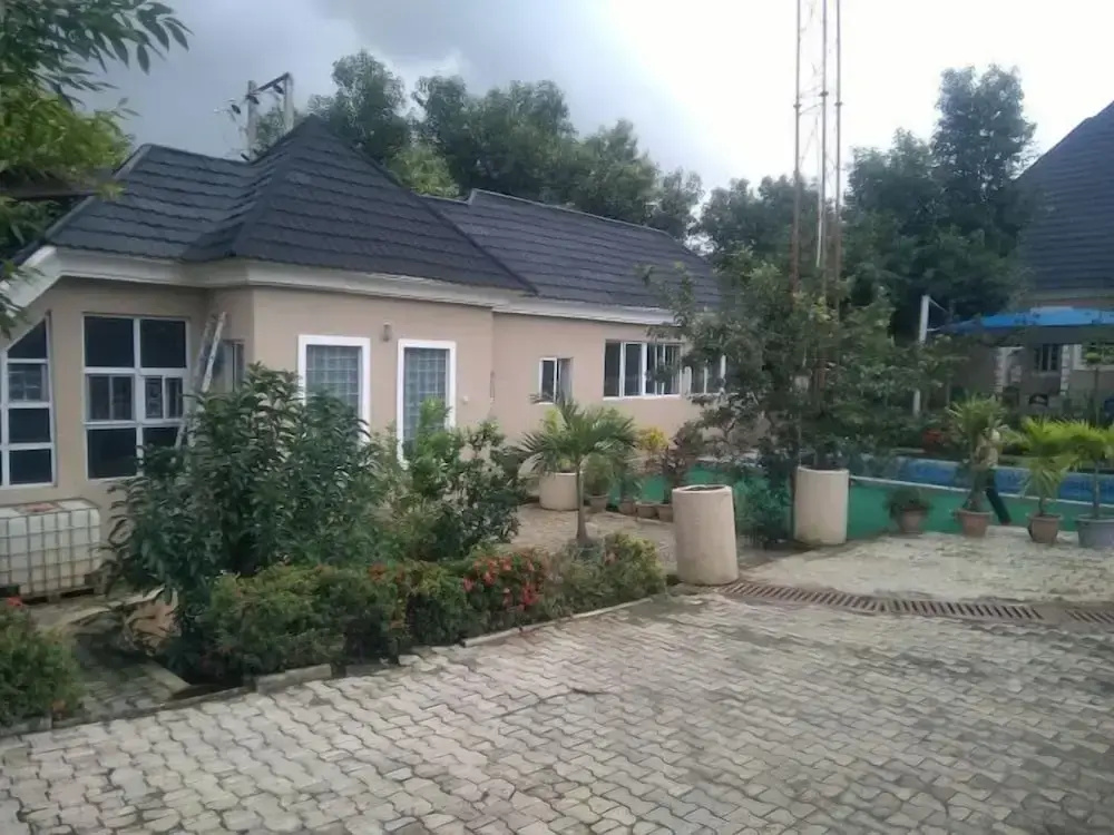 Desco Guest House 2