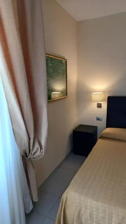 Standard Single room with sea view
