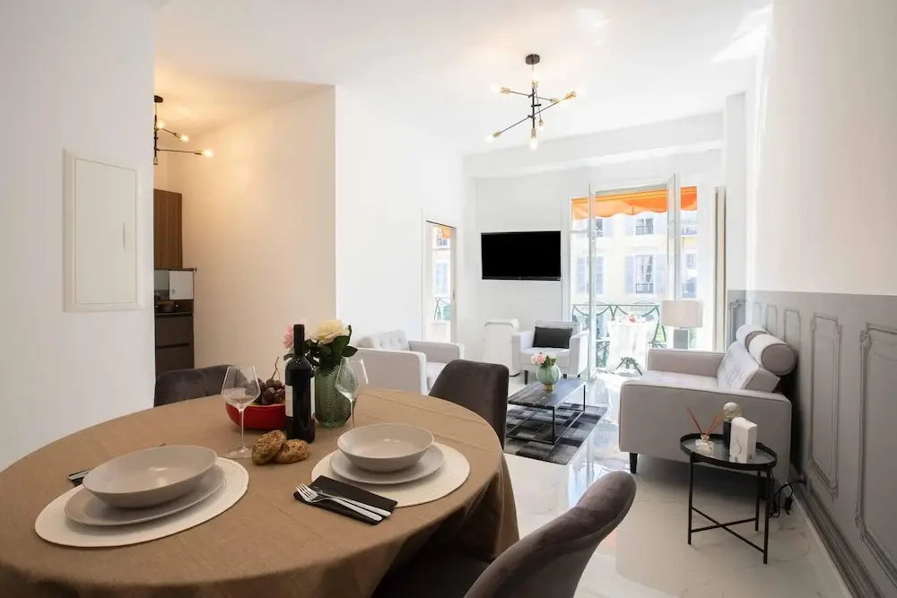Voir la photo 3 — Le Magenta in Nice With 1 Bedrooms and 1 Bathrooms