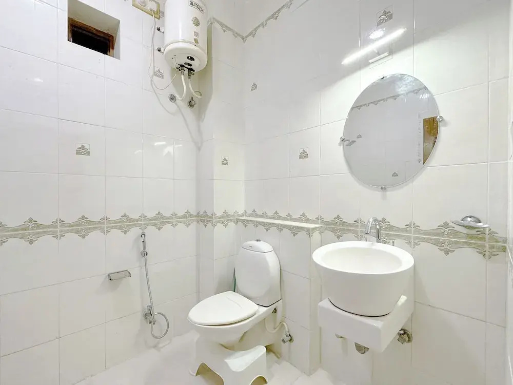 Deluxe Double room (full double bed)