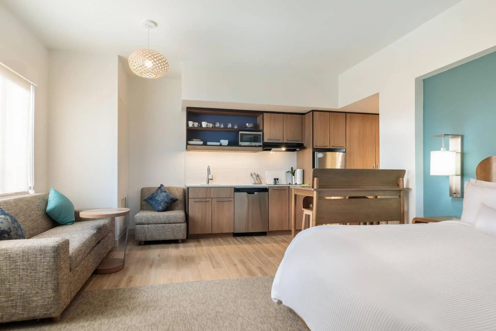 Double Studio (full double bed)