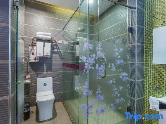 Номер Standard с 2 комнатами в Yiyue Express Hotel