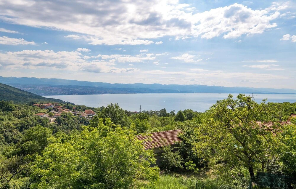 Beautiful Apartment in Lovran With Wifi and 1 Bedrooms