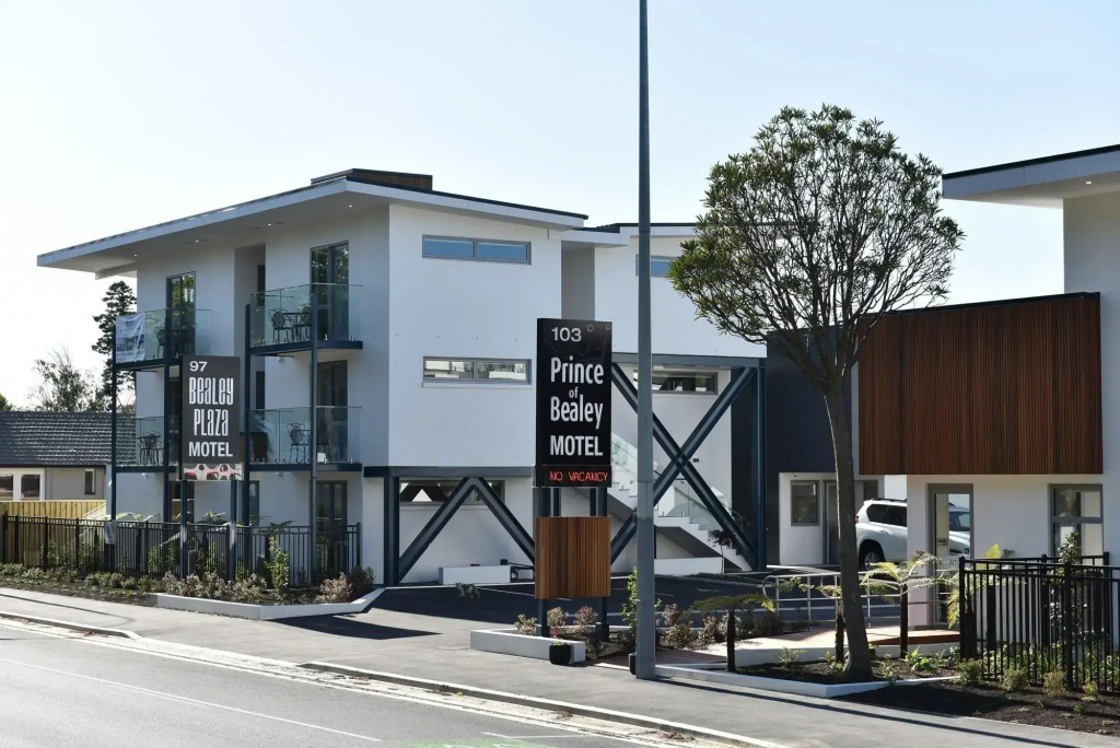 Bealey Plaza Motel