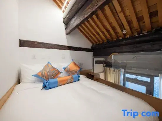 Standard Double Duplex room (full double bed)