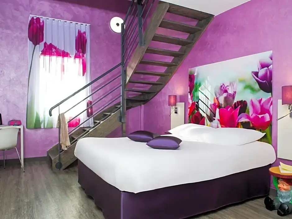 Standard Double Family Suite (full double bed)