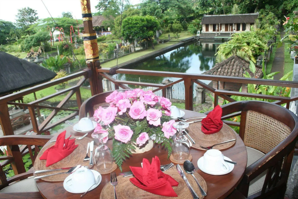Balcony & Terrace