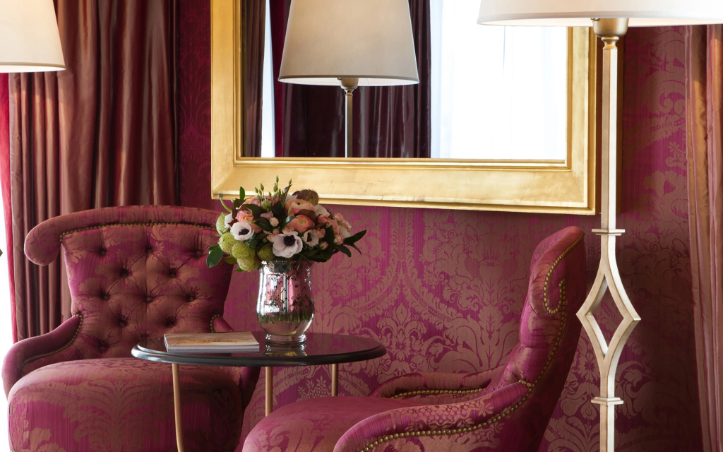 La Reserve Paris Hotel and Spa 76