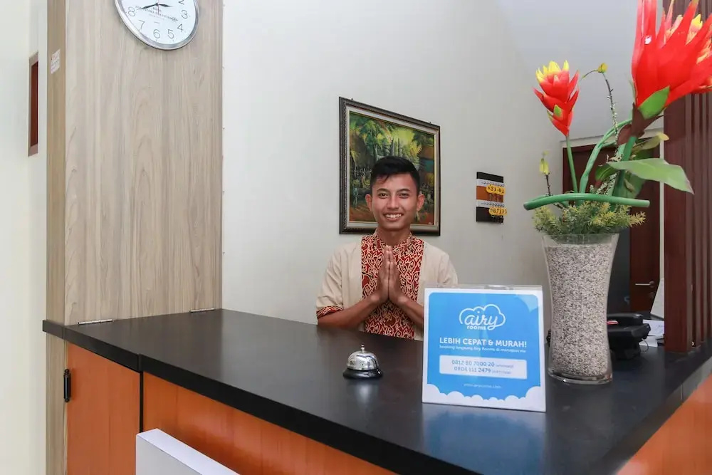 Lobby & Reception