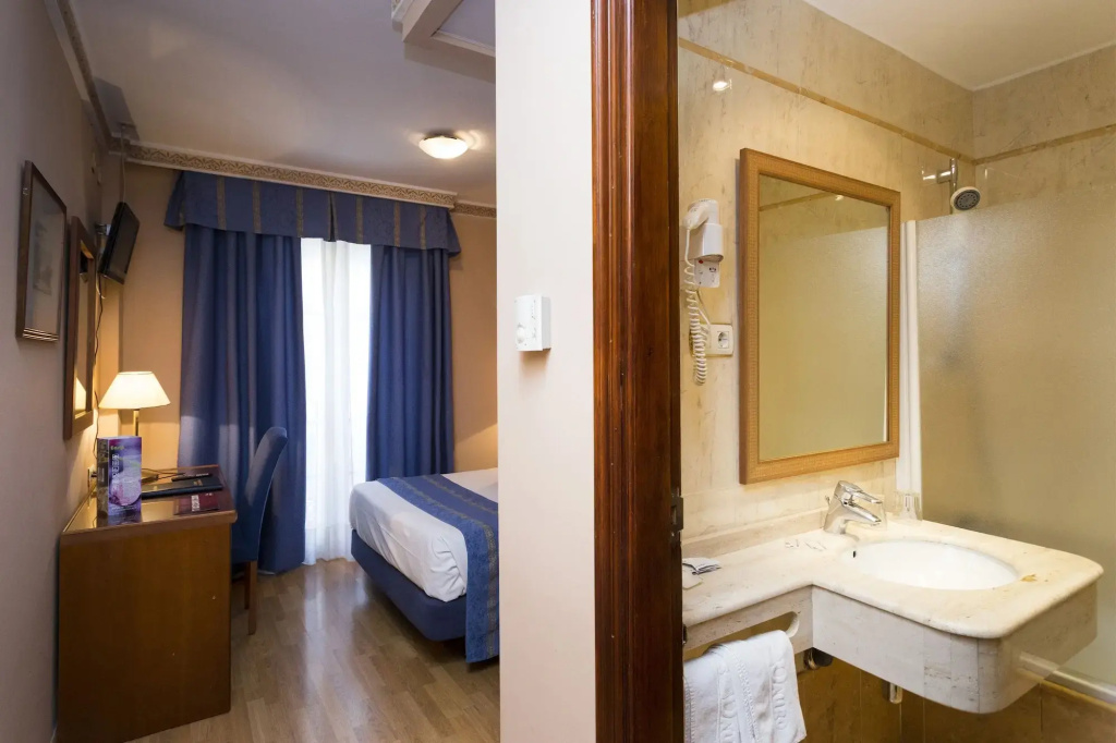 Hotel photo 10