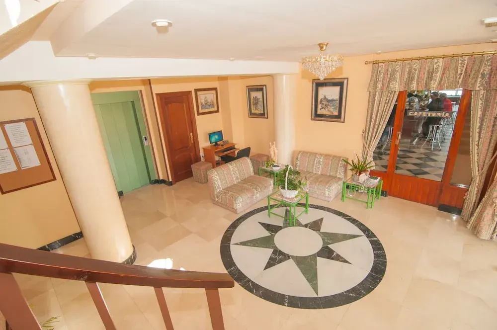 Hotel photo 12