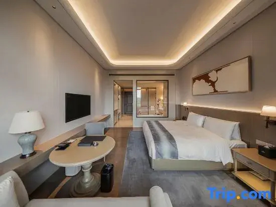 2 Bedrooms Suite