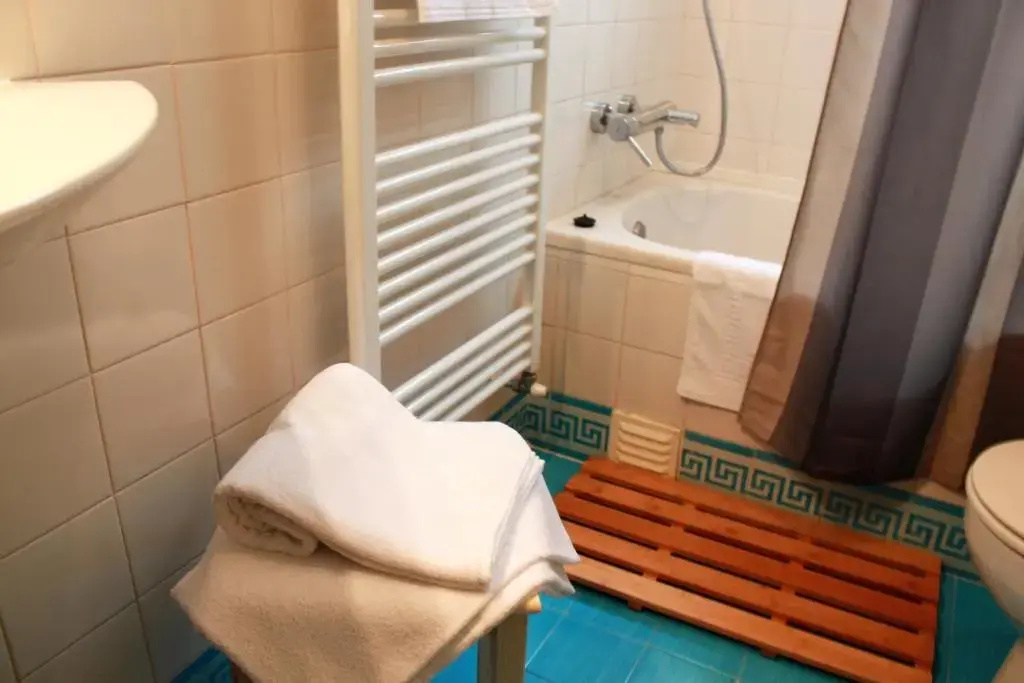 Nesha Guesthouse Lisbon - Chambres