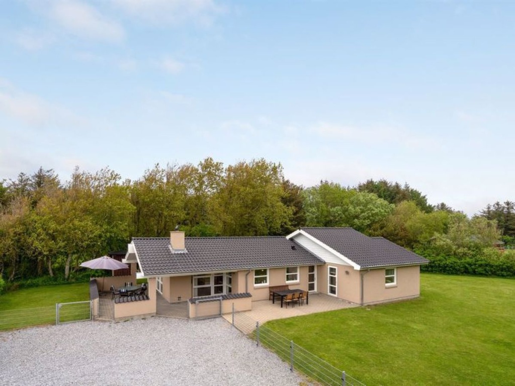 "Albina" - 600m from the sea in NW Jutland