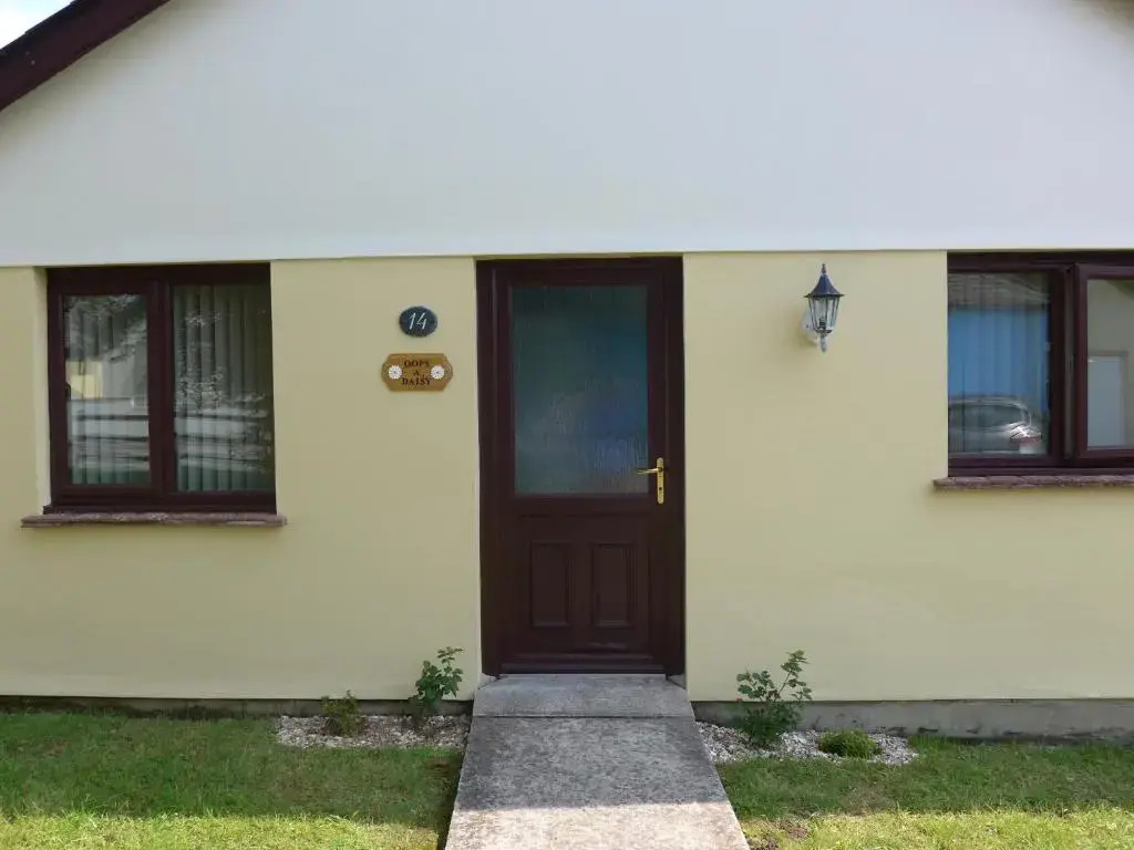 Parkland 14 is a Detached Premier 3 Bedroom Bungalow Sleeping 6