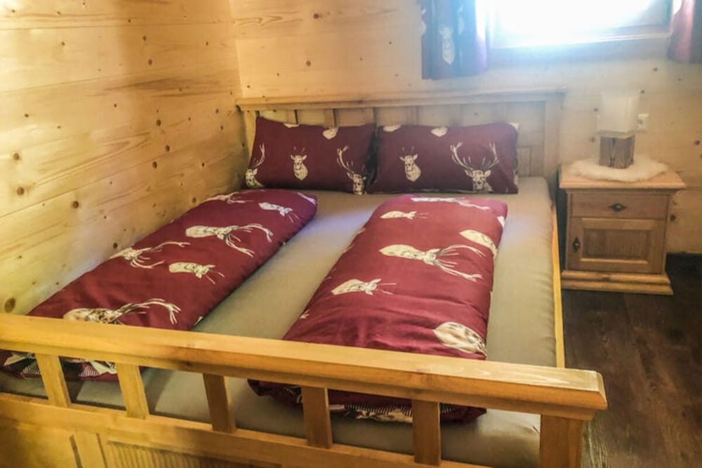 Hackihutte Mountain hut — 3