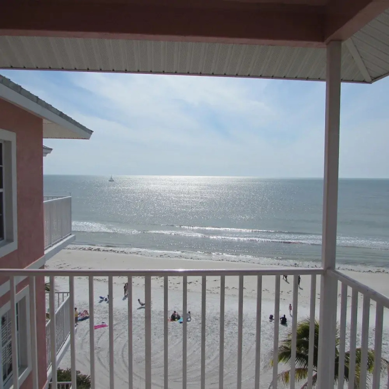 Edison Beach House - Chambres