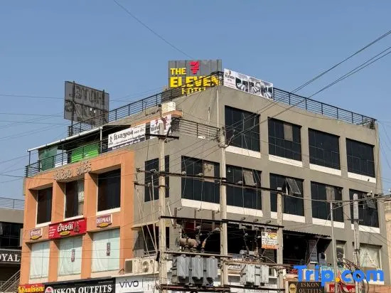 The 7 Eleven Hotel