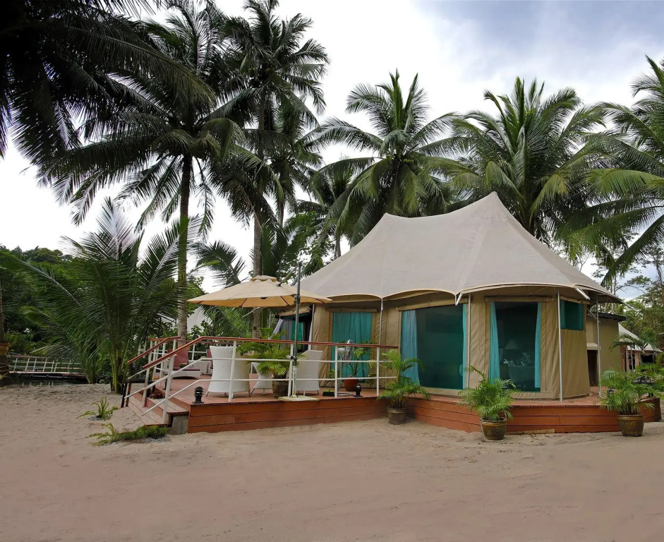 豪華水景雙人房，配有雙床