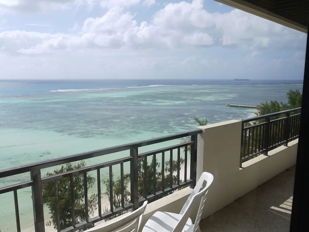 1 Bedroom Suite with ocean view