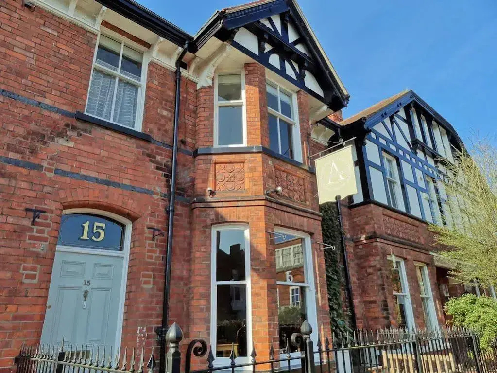 Alcuin Lodge