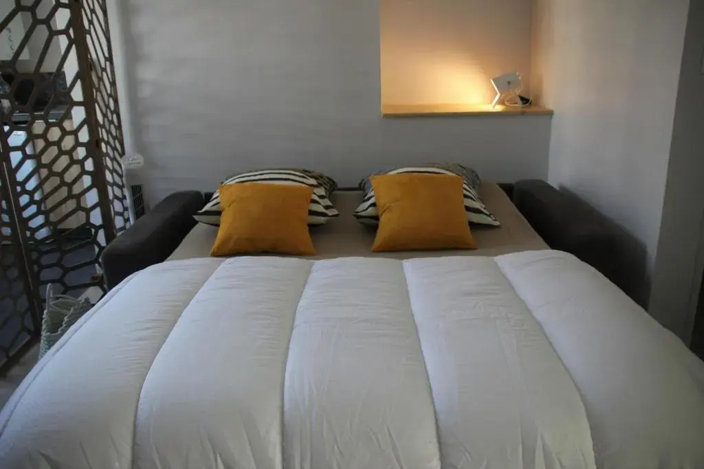 Voir la photo 2 — Centre ville à pied Appt avec SAUNA, Linge, Wifi, Stationnement Gratuit