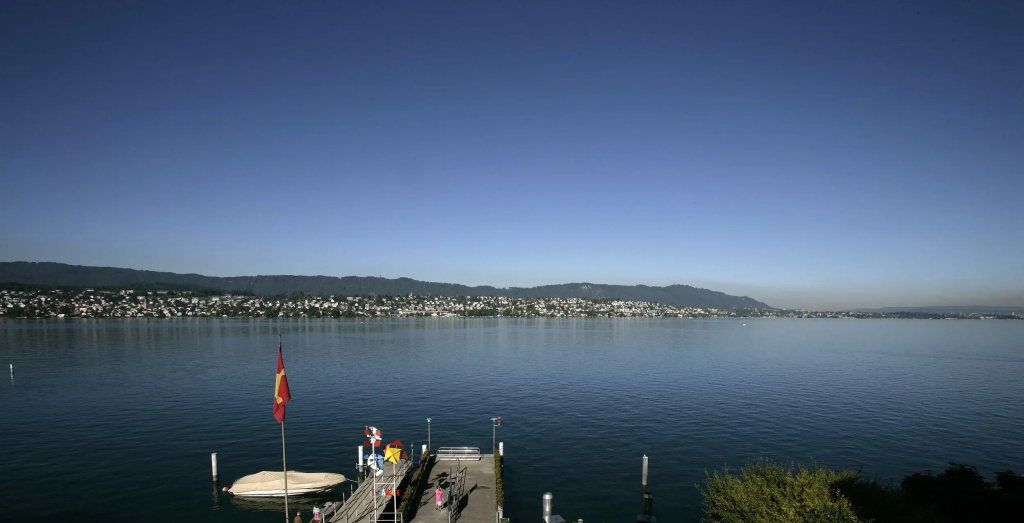 Beach & Waterfront