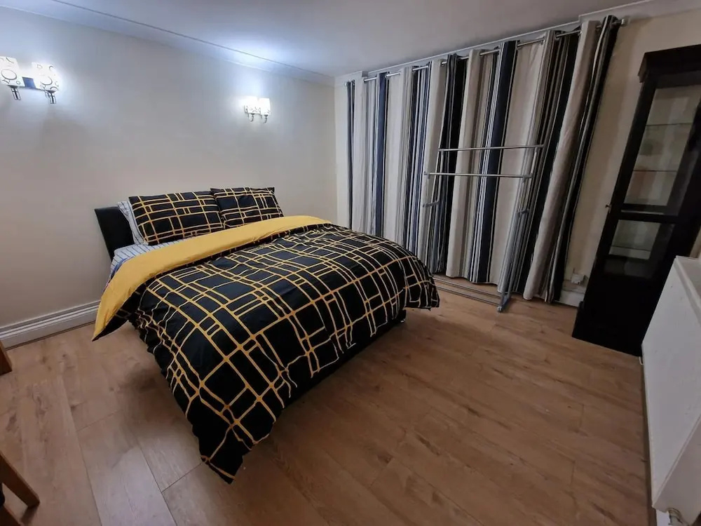 Standard Double Room - Shared