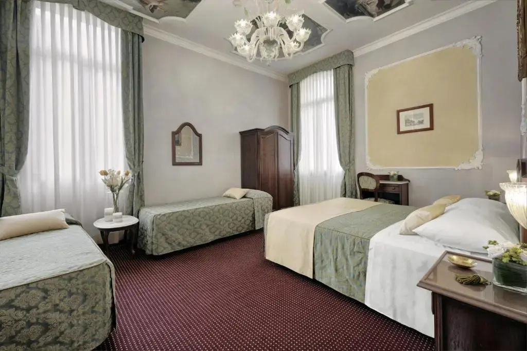 Standard Quadruple room