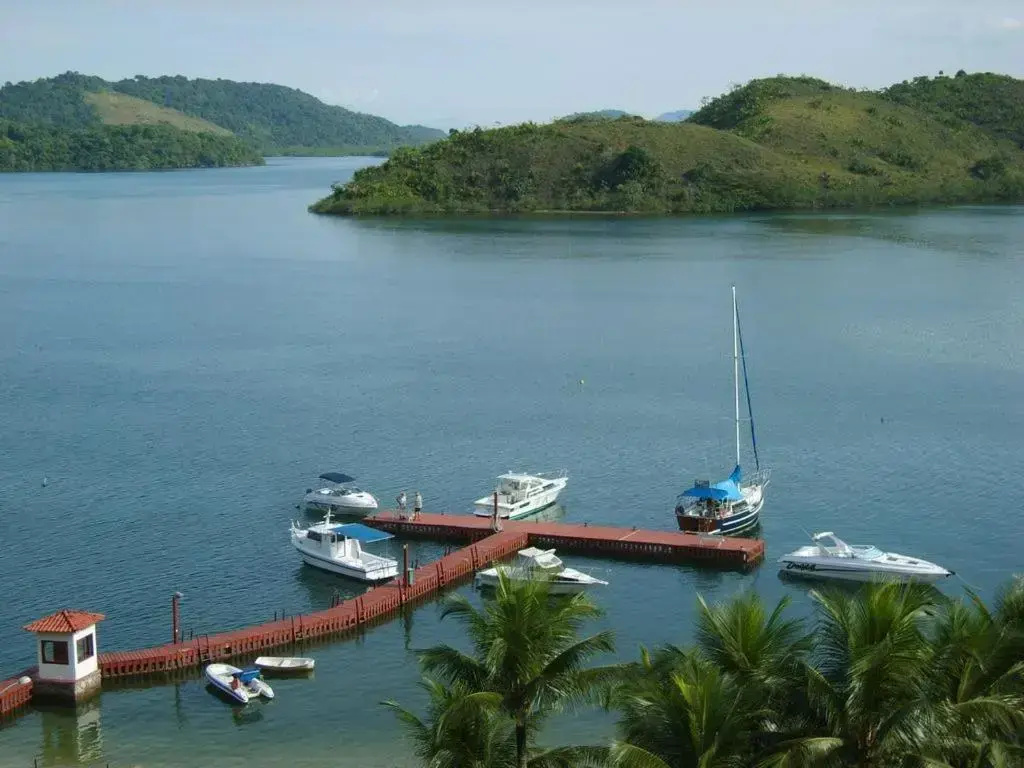 #Casa vista para o mar, montanha, praia exclusiva.