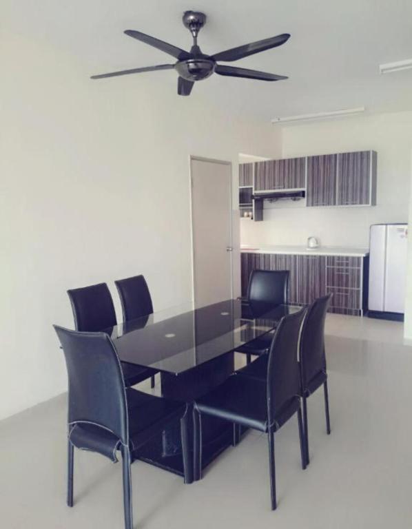 Duta Hotel & Residence