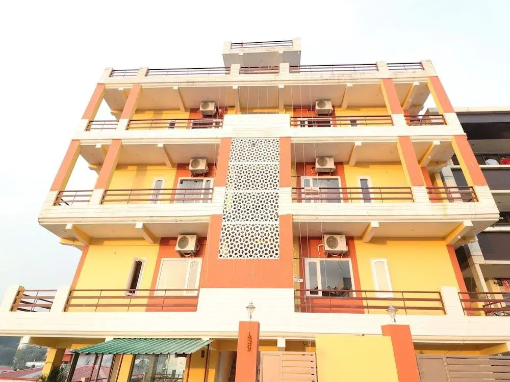 Bzoie Resort By OYO Rooms