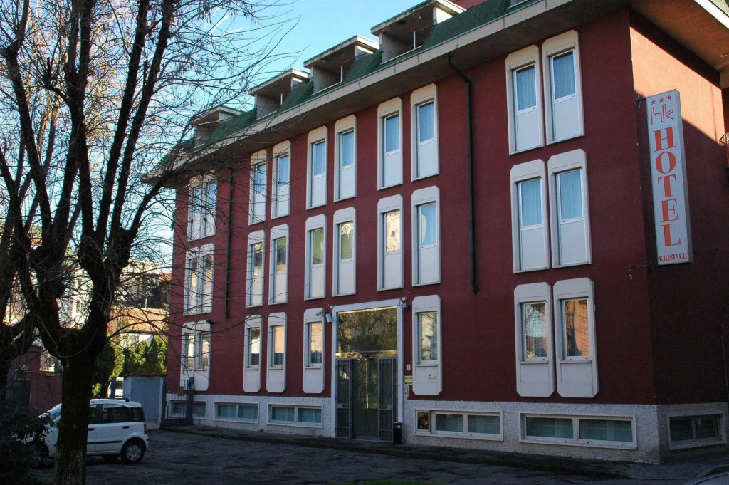 Hotel Kristall — фото