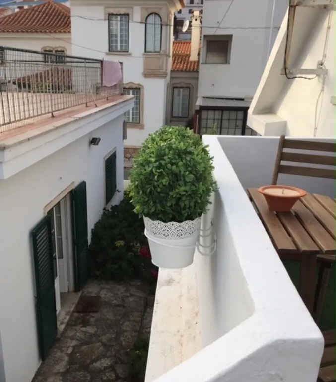 Apartment With 3 Bedrooms in São Martinho do Porto, With Furnished Ter