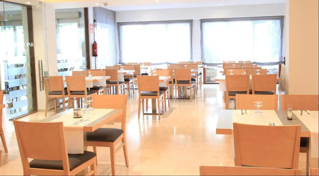 Hotel Garbi Park & AquaSplash — Lloret de Mar, Catalonia