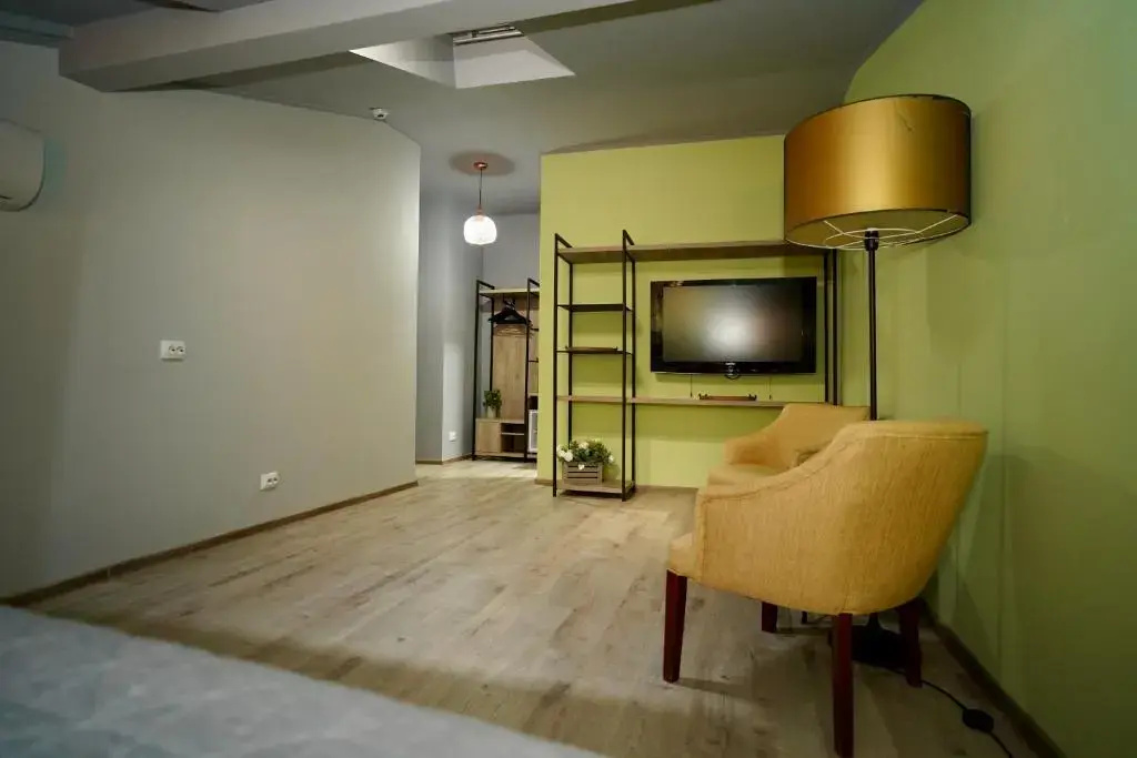 Standard Suite