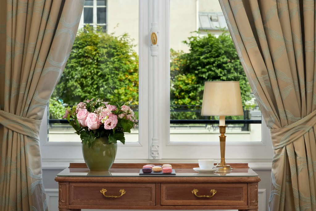 Hotel Regina Louvre 44