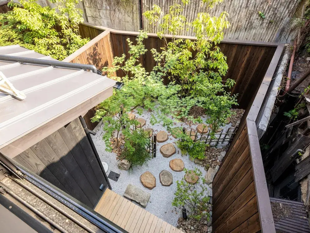 Balcony & Terrace