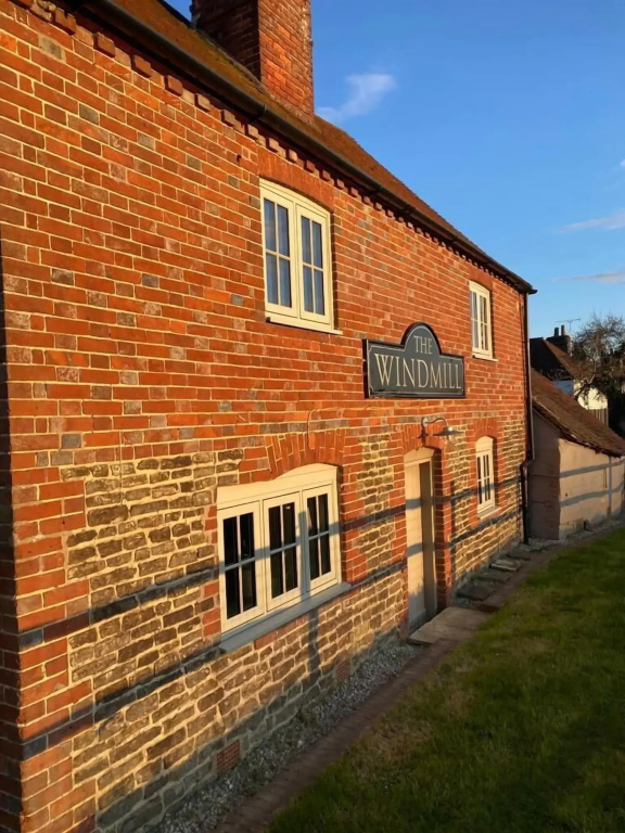 The Windmill Inn
